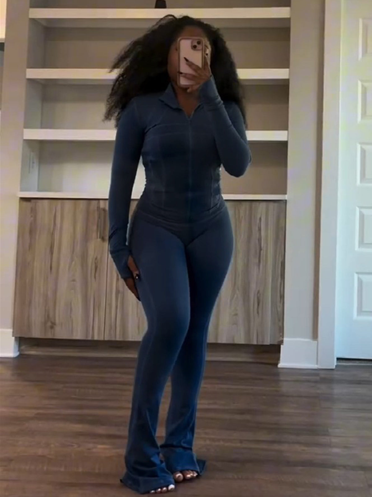 Womens Sporty-casual Sexy Tight-fitting Long-sleeve Flared Two-piece Set